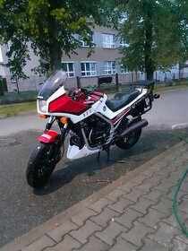 Honda VF500F
