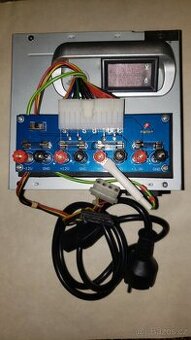 Velký napájecí zdroj, výkoný s displejem V+ A