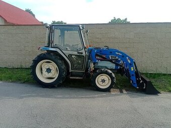 Iseki Geas 27 kabina + nakladač