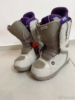 Boty na snowboard- Burton MINT - vel 36,5