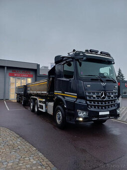 Prodám MERCEDES-BENZ AROCS 2546 6X2 E6 hák.nosič kontejnerů