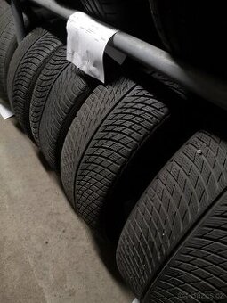 Zimní pneu 285/45r21, 305/40r21 Michelin