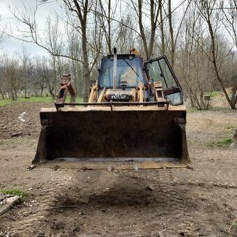 Traktorbagr Case 580 super K 4X4