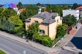 Prodej dvougeneračního rodinného domu, 1 178 m², Starý Bohum