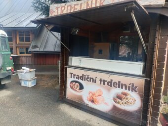 Prodám dřevěný stánek