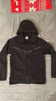 Nike Tech Fleece tracksuit
