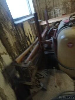 Prodám postřikovač za traktor - 1