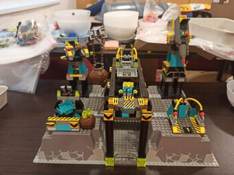 LEGO Rock Raiders 4990 Rock Raiders HQ +návod