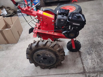 Malotraktor Vanguard