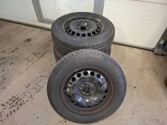 Zánovní letní sada pneu 185/65 R15 Kumho dot 2423