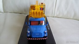 Tatra T-148 UDS-110 Bagr 1:43 - SSM