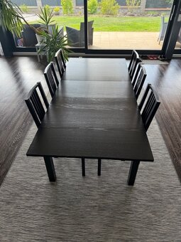 Jídelní stůl, 6 židlí, 2 barové židle (IKEA)