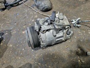 Bmw f11 rok 2011 3.0 150kw klimakompresor
