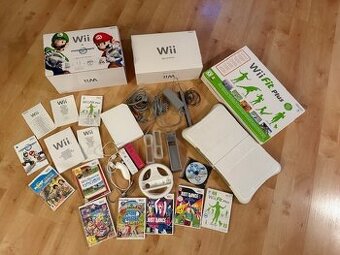 Nintendo Wii Mario Kart Pack + Wii Fit v originálním balení