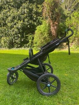 Thule Urban Glide 2 black on black
