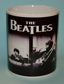 The Beatles - nový hrnek 300 ml
