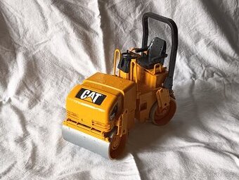 Bruder CAT válec