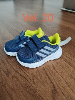 Nové adidas boty vel 20