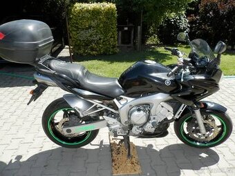 Yamaha Fazer 600