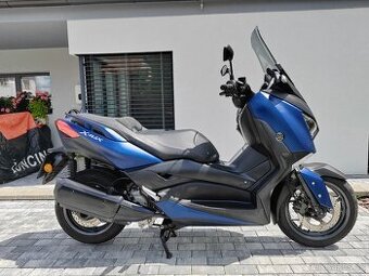 Yamaha X-Max 300 koupeno v ČR