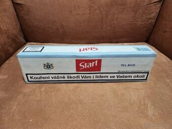 Retro kartón cigaret START - červené, kolek 35 Kč
