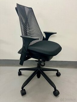 Kancelářská židle Herman Miller Sayl