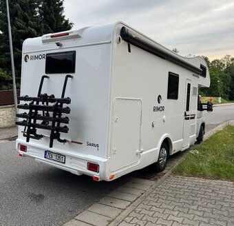 Pronájem - nový obytný vůz pro 6 osob s isofixem