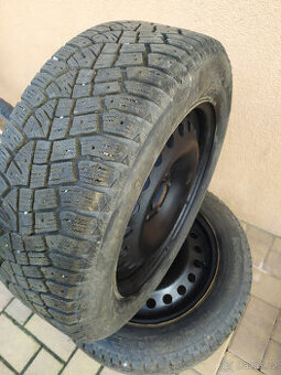 Zimní pneu na discích 205/60 R16, rozteč 5x108
