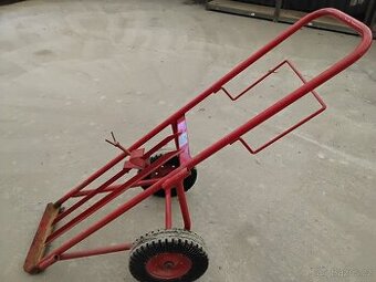 Vozík na 2 autogení láhve