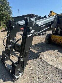 Čelní nakladač HYDRATRAC 1200