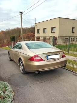 Mercedes Benz 320CLS - 1