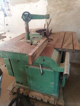 Sada dřevoobráběcích fréz, cca 10ks