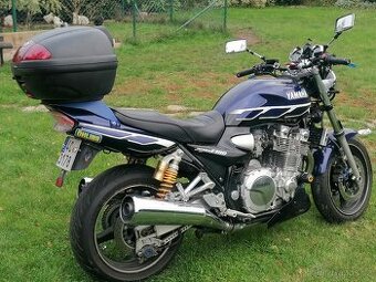 Yamaha XJR 1300