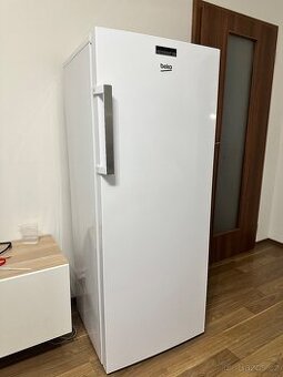 Šuplíkový mrazák 215l