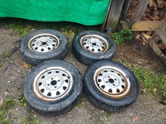 Kola Škoda Felicia Favorit