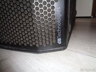 Subwofer aktivní db technologies 615