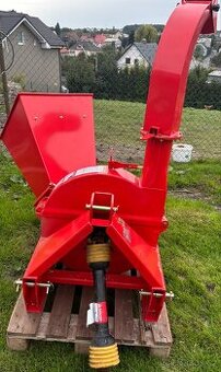 Štěpkovač za traktor, štěpkovač
