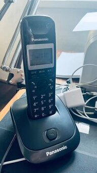 Bezdrátový telefon Panasonic