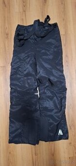 Lyžařské kalhoty vel.134/140