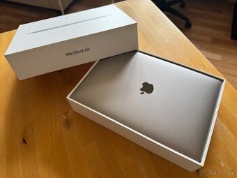 MacBook Air M1  256 GB Vesmírně šedá