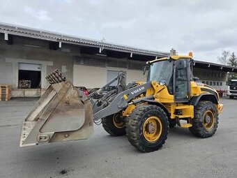 Nakladač Volvo L50G