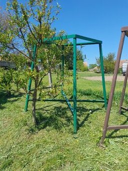 Stojan na IBC kapková závlaha