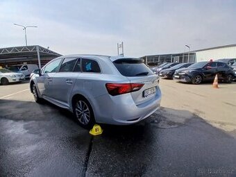 Avensis T27 , 1,9 rok výroby 9/2016, 200.000km