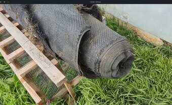 Tkanina pod beton, do břehu atd. 5m x cca 20 m