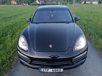 PORSCHE CAYENNE 4.8i V8. 294KW..