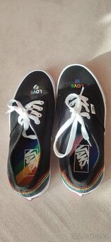 VANS love is love