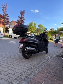 Yamaha Majesty 400 20.000 km nová STK