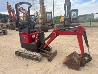 BAGR BOBCAT E10