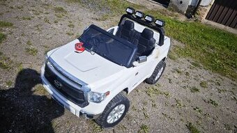 Dětské elektrické autíčko Toyota Tundra 12V
