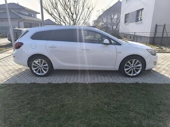 Opel Astra 2.0 DT